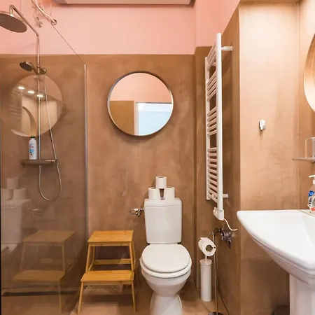The Escapade From A Jewish District Appartement *
